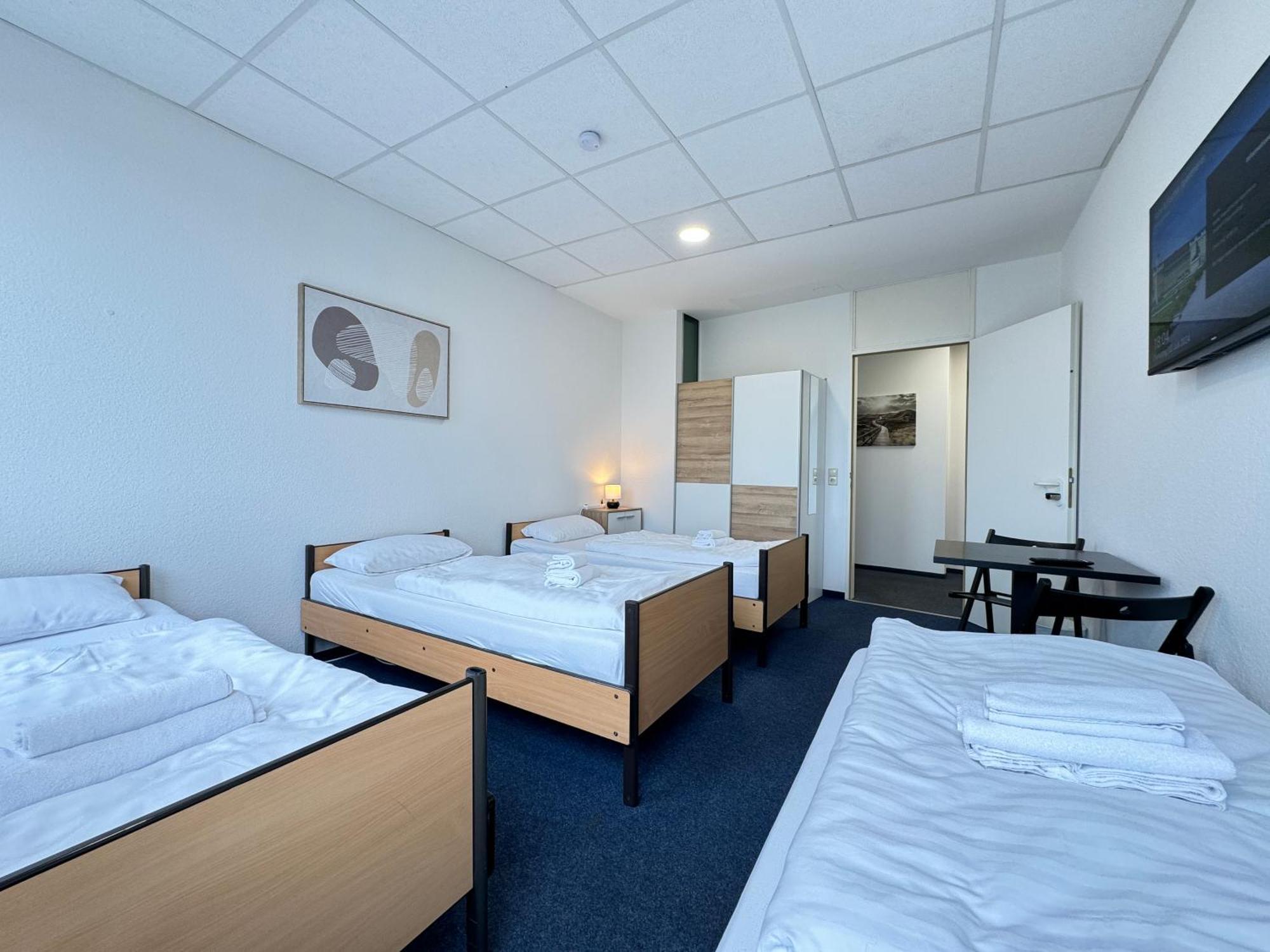 Thuja Karlsruhe-neureut By Kurzzeit Apartment