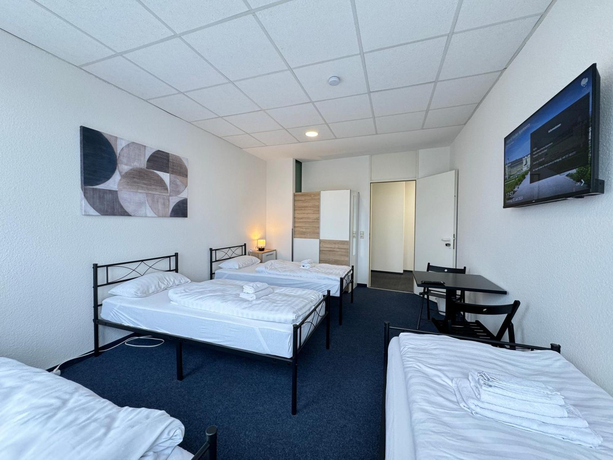 Thuja Karlsruhe-neureut By Kurzzeit Appartement